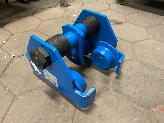 2021 torso pt30 loopkat - afbeelding 1 van  3