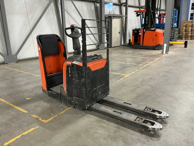 2021 toyota lpe200 elektrische palletwagen met platform - afbeelding 8 van  14