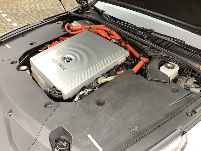 2021 toyota mirai 2 xle executive personenauto s-920-pz - afbeelding 31 van  39