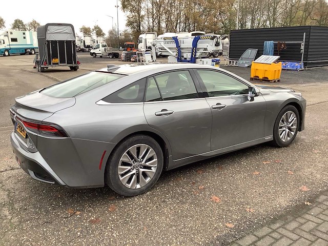 2021 toyota mirai 2 xle executive personenauto s-920-pz - afbeelding 35 van  39