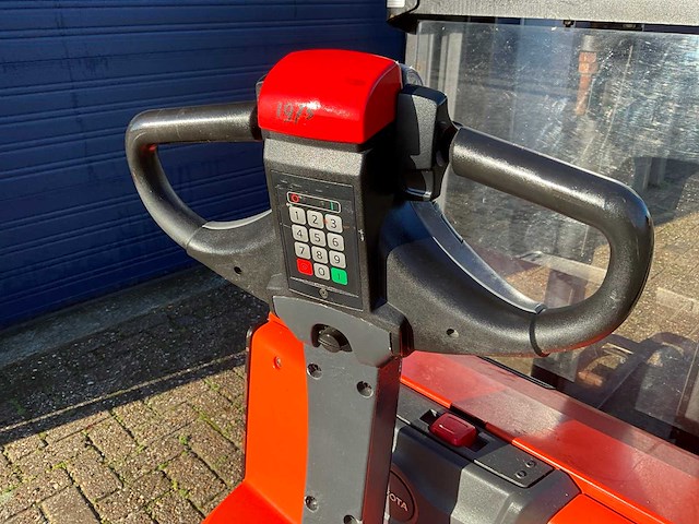 2021 toyota swe200d stapelaar - afbeelding 10 van  12