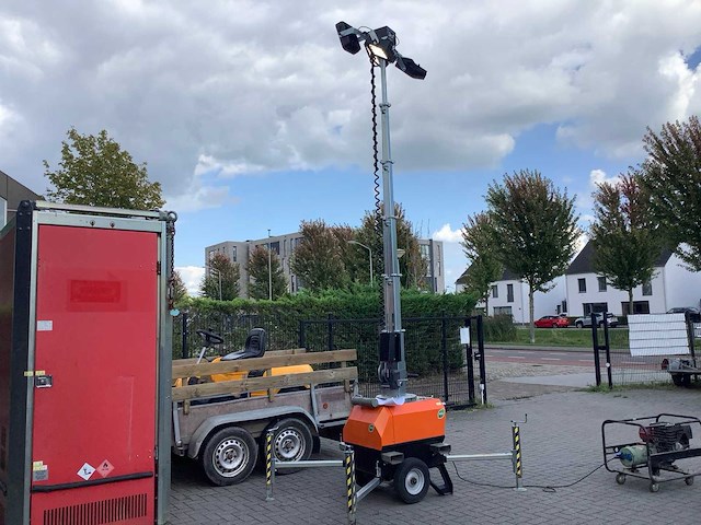 2021 trime x-chain mobile lampenwagen - afbeelding 1 van  9