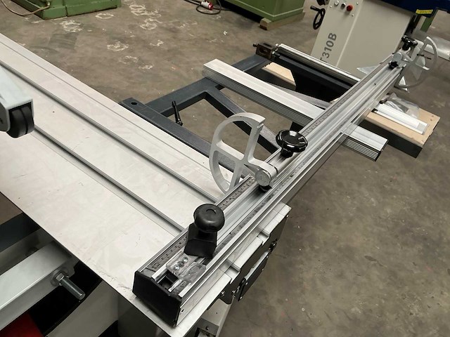 2021 ua1600s platen opdeelzaagmachine - afbeelding 5 van  7