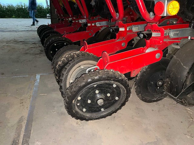 2021 väderstad tpt 6 6 rijen maiszaaimachine / seed drill / tempo zaaier - afbeelding 15 van  27
