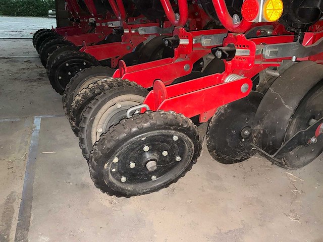 2021 väderstad tpt 6 6 rijen maiszaaimachine / seed drill / tempo zaaier - afbeelding 16 van  27