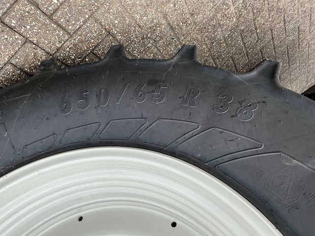 2021 valtra n135 direct smarttouch vierwielaangedreven landbouwtractor - afbeelding 6 van  33