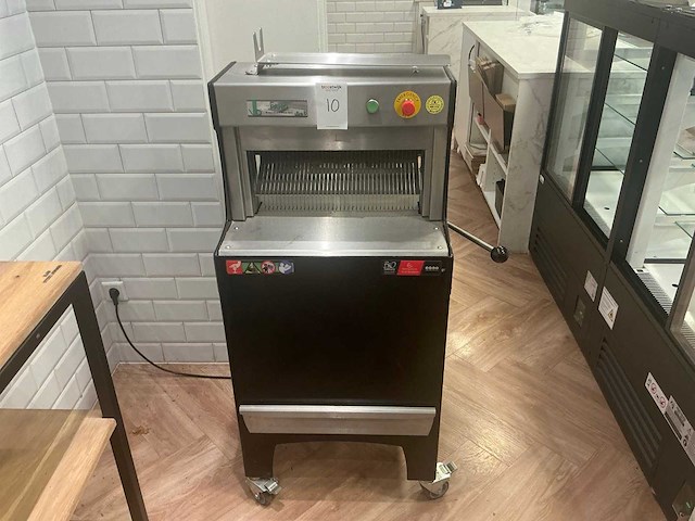 2021 vlb pano broodsnijmachine - afbeelding 2 van  7