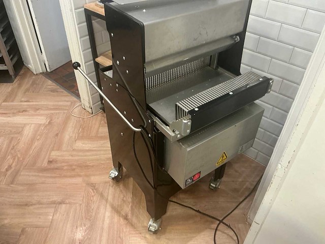 2021 vlb pano broodsnijmachine - afbeelding 6 van  7