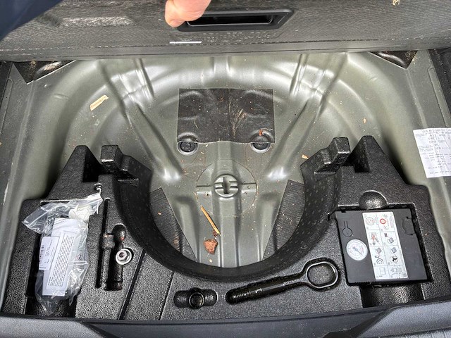 2021 volkswagen t-roc r line 1.5 tsi sport business r personenauto - afbeelding 24 van  40