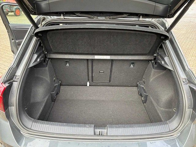 2021 volkswagen t-roc r line 1.5 tsi sport business r personenauto - afbeelding 8 van  41