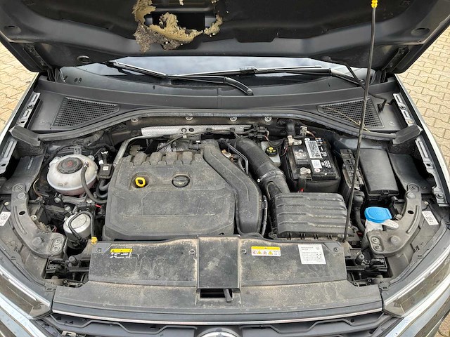 2021 volkswagen t-roc r line 1.5 tsi sport business r personenauto - afbeelding 28 van  41