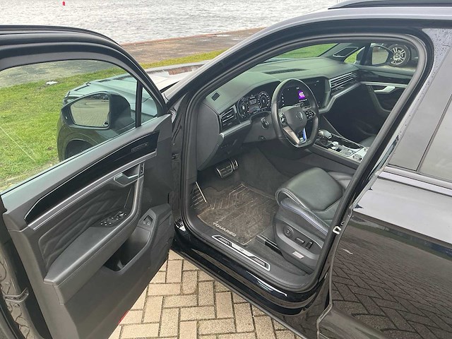 2021 volkswagen touareg 3.0 tsi ehybrid 4m personenauto - afbeelding 16 van  62