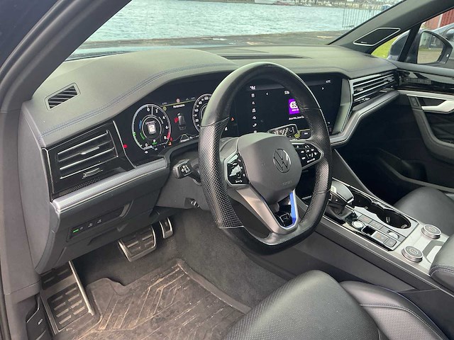 2021 volkswagen touareg 3.0 tsi ehybrid 4m personenauto - afbeelding 24 van  62
