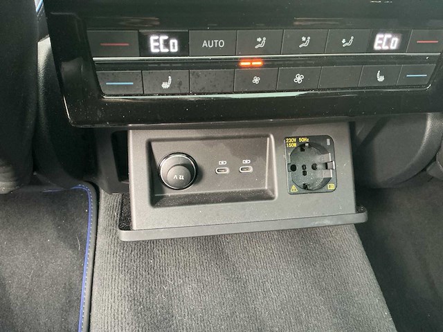 2021 volkswagen touareg 3.0 tsi ehybrid 4m personenauto - afbeelding 27 van  62