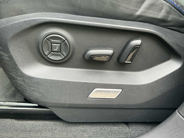 2021 volkswagen touareg 3.0 tsi ehybrid 4m personenauto - afbeelding 47 van  62