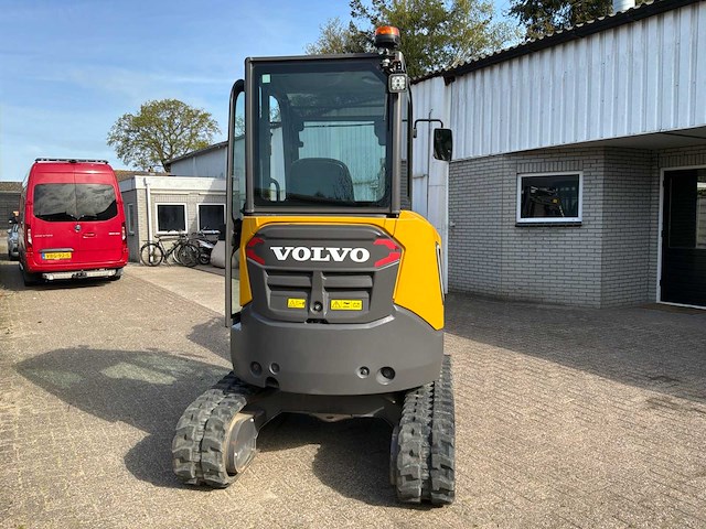 2021 volvo ecr25 compacte elektrische rupsgraafmachine - afbeelding 22 van  27