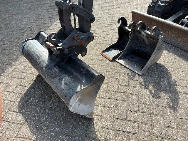 2021 volvo ecr25 compacte elektrische rupsgraafmachine - afbeelding 25 van  27