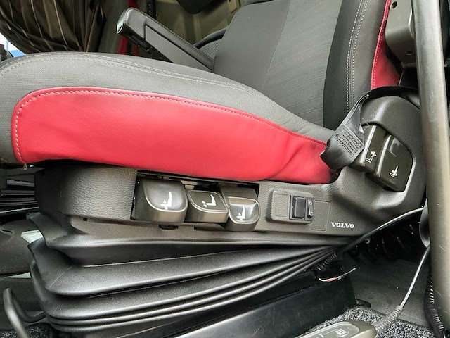 2021 volvo fh unlimited edition opleggertrekker - afbeelding 21 van  46