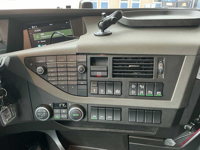 2021 volvo fh unlimited edition opleggertrekker - afbeelding 25 van  46