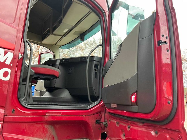 2021 volvo fh vrachtwagen met huifopbouw(c) - afbeelding 9 van  37