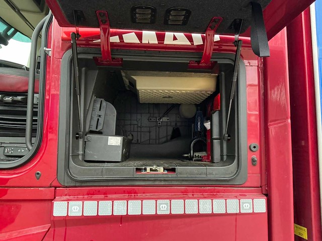 2021 volvo fh vrachtwagen met huifopbouw(c) - afbeelding 16 van  37