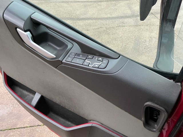 2021 volvo fh vrachtwagen met huifopbouw(c) - afbeelding 19 van  37