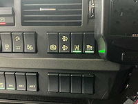 2021 volvo fh vrachtwagen met huifopbouw(c) - afbeelding 30 van  37