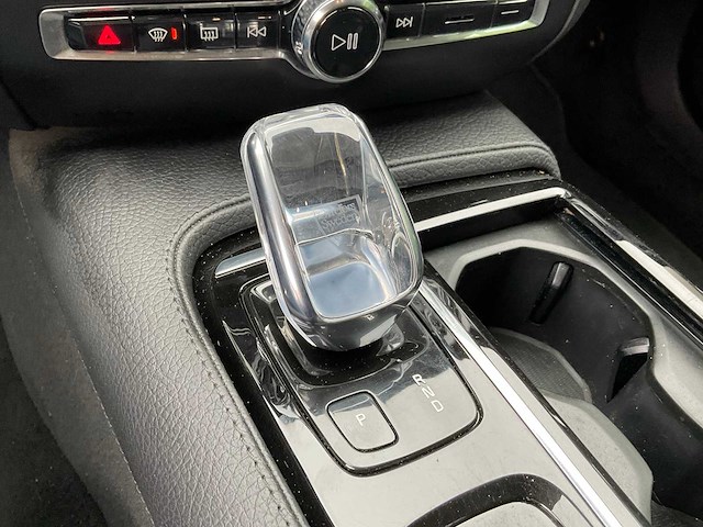 2021 volvo v60 2.0 t6 recharge awd business pro personenauto - afbeelding 11 van  25