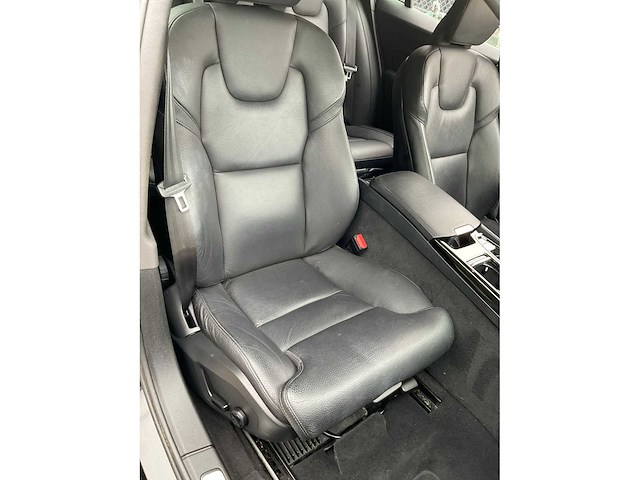 2021 volvo v60 2.0 t6 recharge awd business pro personenauto - afbeelding 16 van  25