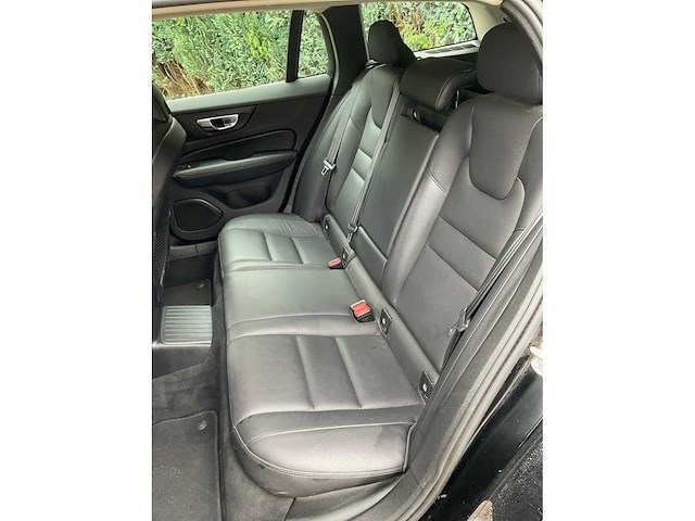 2021 volvo v60 2.0 t6 recharge awd business pro personenauto - afbeelding 17 van  25