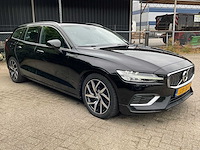 2021 volvo v60 2.0 t6 recharge awd business pro personenauto - afbeelding 23 van  25