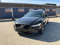 2021 volvo v60 r design b3 onyx black personenauto - afbeelding 12 van  42