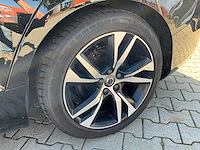 2021 volvo v60 r design b3 onyx black personenauto - afbeelding 31 van  42
