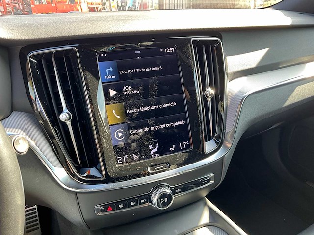 2021 volvo v60 r design b3 onyx black personenauto - afbeelding 7 van  42