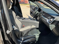 2021 volvo v60 r design b3 onyx black personenauto - afbeelding 14 van  42