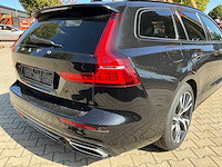 2021 volvo v60 r design b3 onyx black personenauto - afbeelding 26 van  42