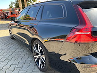 2021 volvo v60 r design b3 onyx black personenauto - afbeelding 27 van  42