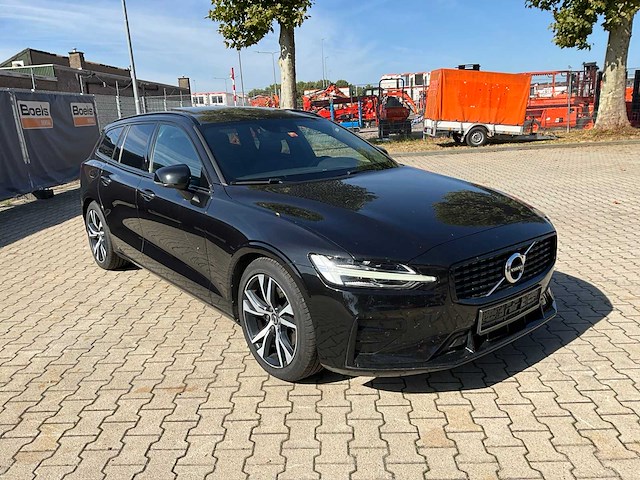 2021 volvo v60 r design b3 onyx black personenauto - afbeelding 23 van  42