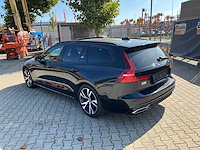 2021 volvo v60 r design b3 onyx black personenauto - afbeelding 40 van  42