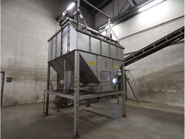 2021 wevano special rvs invoerbunker met kantelinrichting - afbeelding 1 van  8