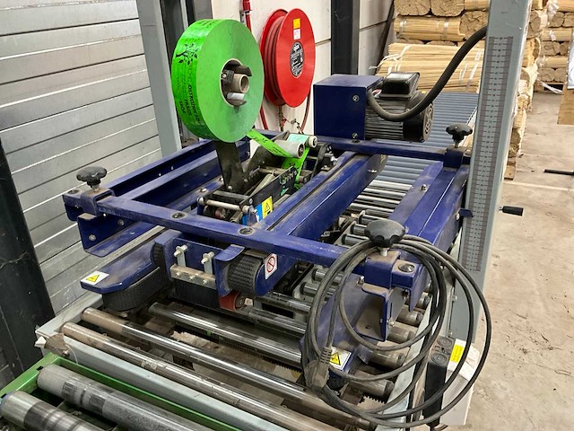 2021 youngsunpack mh-fj-1a dozensluitmachine met rollenbaan - afbeelding 1 van  1