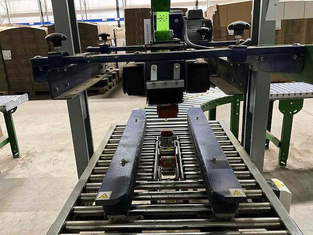 2021 youngsunpack mh-fj-1a dozensluitmachine met rollenbaan - afbeelding 2 van  14