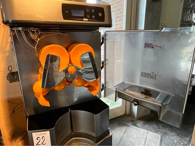 2021 zumex versatile pro sinaas sapcentrifuge - afbeelding 10 van  12