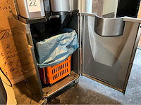 2021 zumex versatile pro sinaas sapcentrifuge - afbeelding 12 van  12