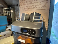 2021 zumex versatile pro sinaas sapcentrifuge - afbeelding 8 van  12
