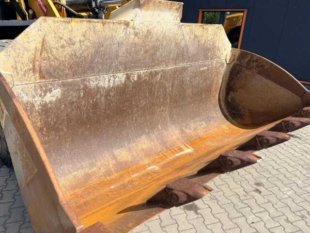 2022 - caterpillar - 950m - shovel - afbeelding 8 van  31