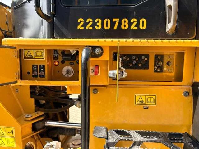 2022 - caterpillar - 950m - shovel - afbeelding 21 van  31