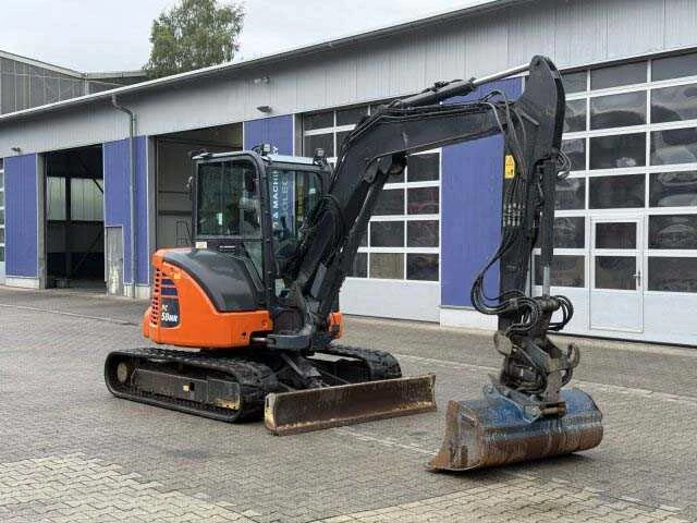 2022 - komatsu - pc58mr-5e0 - tracked excavator - afbeelding 2 van  30