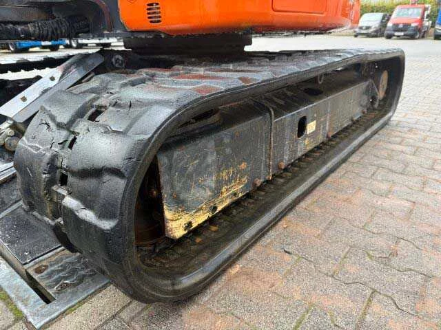 2022 - komatsu - pc58mr-5e0 - tracked excavator - afbeelding 13 van  30