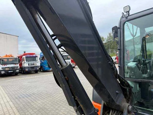 2022 - komatsu - pc58mr-5e0 - tracked excavator - afbeelding 19 van  30